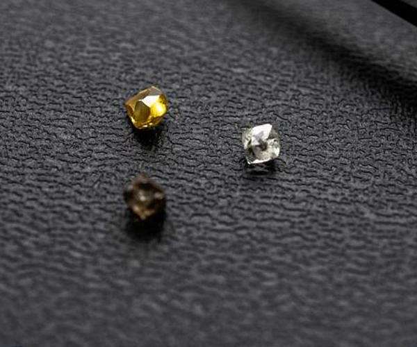 Ancient diamonds shine light on the evolution of Earth