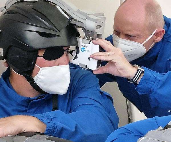 Technology tests in microgravity for 'Cosmic Kiss' mission