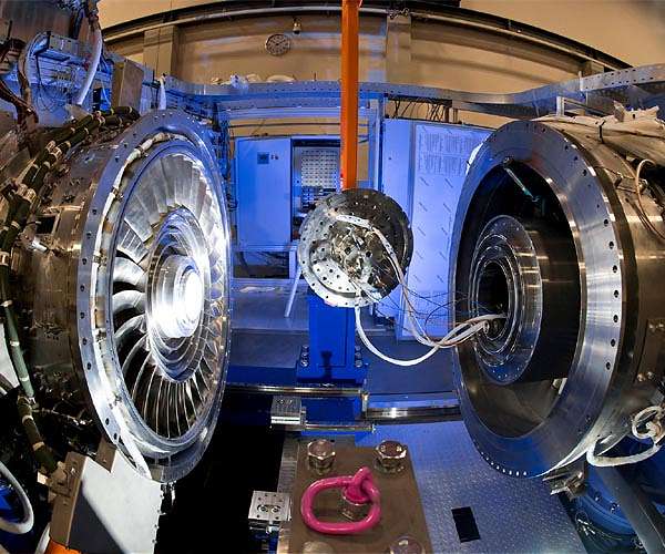 DLR and Siemens conduct research into turbines for the energy transition