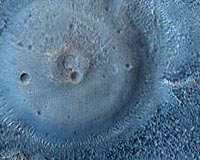 HiRISE Provides Detail Of Mars Terrain That Tantalizes Explorers