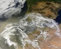 Dust from the Sahara Desert cools the Iberian Peninsula