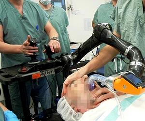 Introducing World's First Intubation Robot