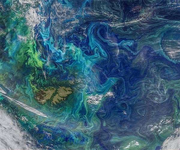 NASA's S-MODE takes to the air and sea to study ocean eddies