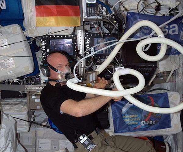 Astronaut Brain Grip Study Reveals How the Mind Adapts to Shifting Gravity Environments