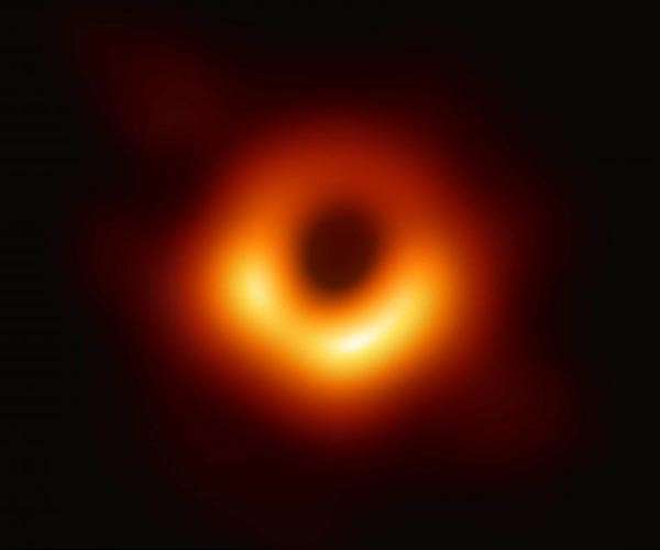Ready for its close-up: New technology sharpens images of black holes