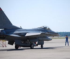 Taiwan wavers on F-16 deal