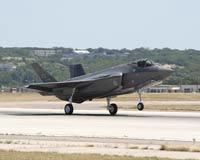 Pentagon temporarily grounds F-35 fighter jets