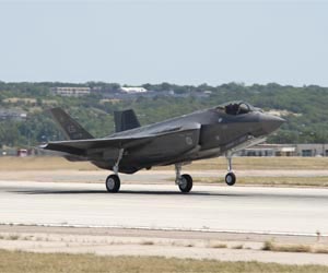 Lockheed Martin Delivers First F-35 Production Jet For Training To Eglin AFB