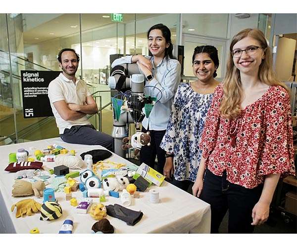 Robot overcomes uncertainty to retrieve buried objects