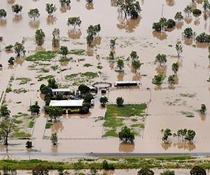 Wild floods hit thousands more Australians