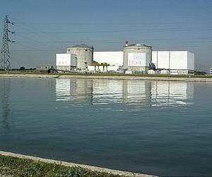 France says it will close oldest nuclear plant by 2017