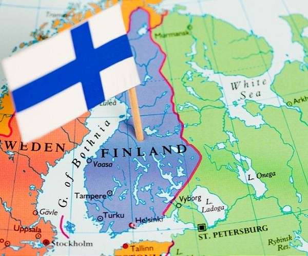 Finnish air force turns highways into landing strips