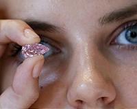 Record $17.8 mn for fancy vivid pink diamond at HK auction