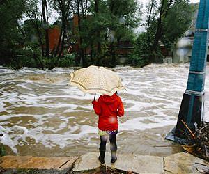 Flooding kills three in US state of Colorado