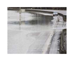 Deadly floods hit US northeast in wake of Irene