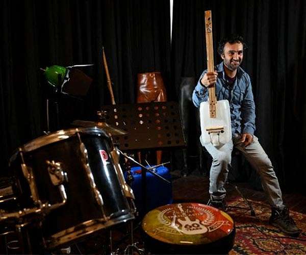 'Trash music': Turkish band recycles rubbish into sounds