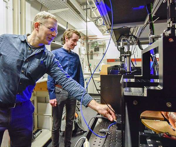 Physicists show how frequencies can easily be multiplied without special circuitry