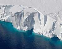Record temperatures spark fresh concern for Antarctic ice