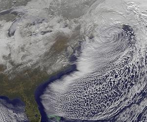 GOES-13 Satellite Captures Powerful Snowmaker Leaving New England