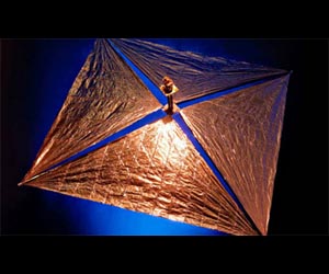 Sailing satellites into safe retirement