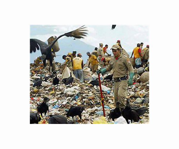 Rio's low-key New Year generates 50% less trash
