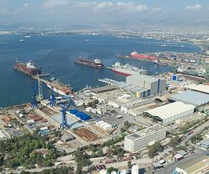 Greece holds 'suspicious' arms-laden ship: minister