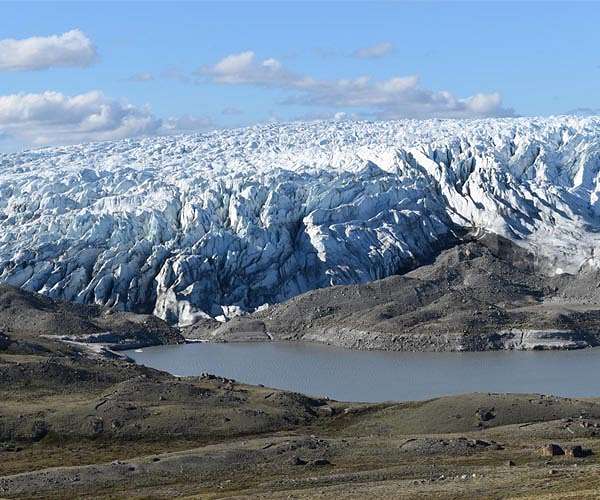 Greenland passes law banning uranium mining