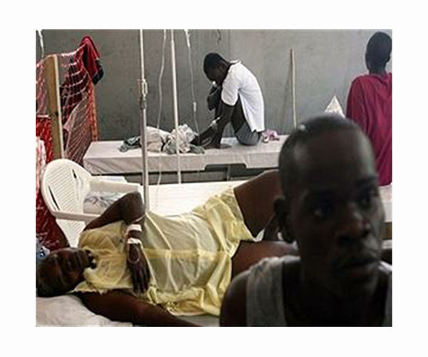 Haiti hospitals struggle to treat thousands injured in quake