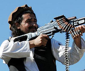 Pakistani Taliban leader escapes US strike: militants