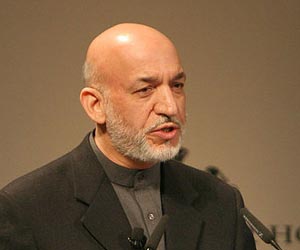 Karzai should sign US pact: new German defence minister