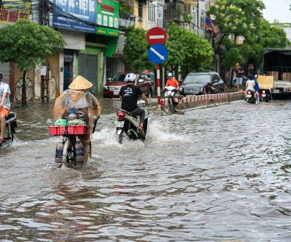 Flooding from storm Wipha cuts off hundreds in Vietnam