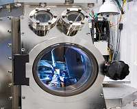 Scientists devise catalyst that uses light to turn carbon dioxide to fuel