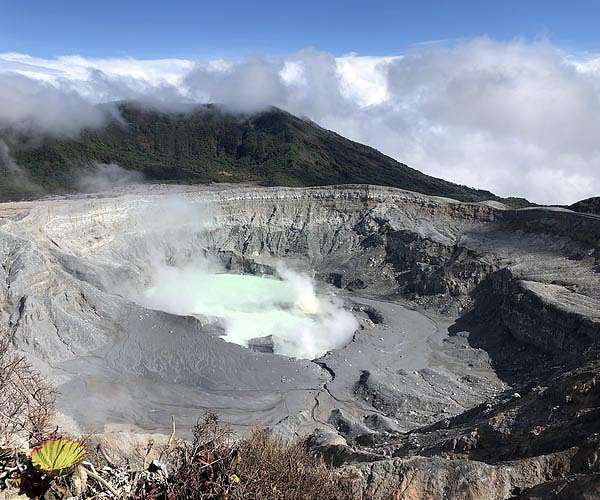 Extremely harsh volcanic lake shows how life might have existed on Mars