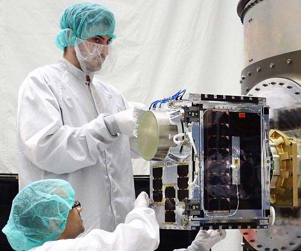 Rocket Lab to launch HawkEye 360's Cluster 6 satellites in December
