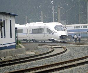 China's new high-speed trains halted again