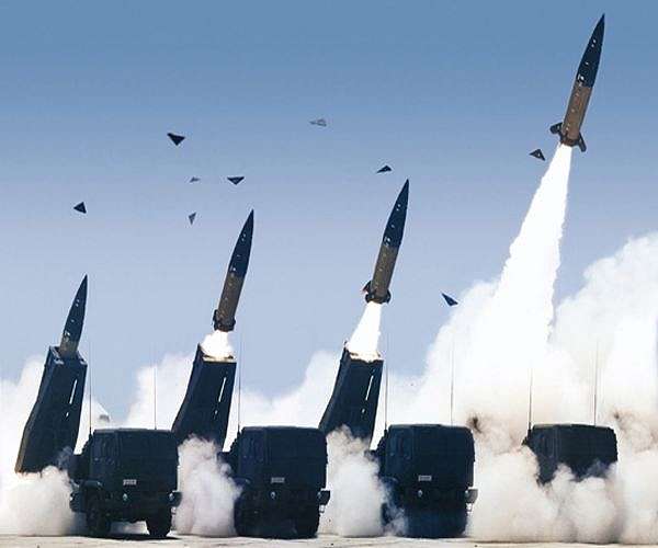 Lithuania to buy 8 HIMARS rocket launchers from US
