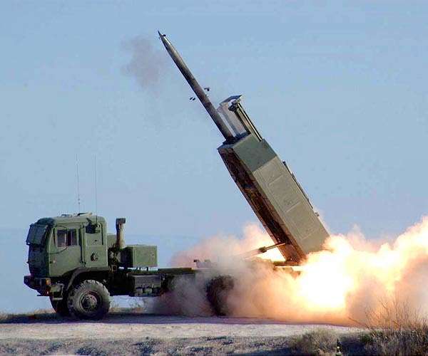 Poland receives delivery of first HIMARS