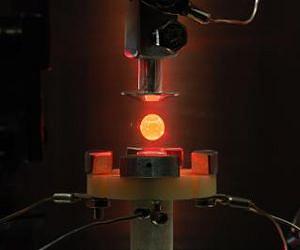 Saarland University scientists reveal structure of a supercooled liquid