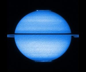 Cassini Finds Saturn Sends Mixed Signals