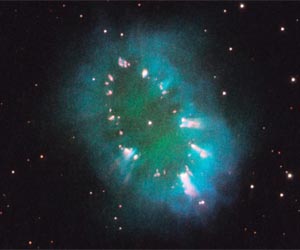 Hubble Offers a Dazzling Necklace
