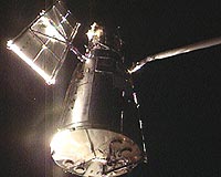 Hubble Grapple Sets Stage For Spacewalks