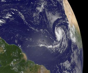Hurricane could worsen huge US oil spill: experts