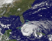Bahamas digs out after blast from Hurricane Ike