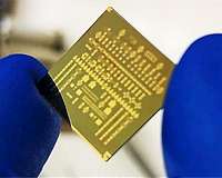 Hybrid transistor improves next-generation displays