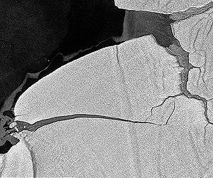 TerraSAR-X-Image Of The Month: Calving Icebergs On Queen Maud Land
