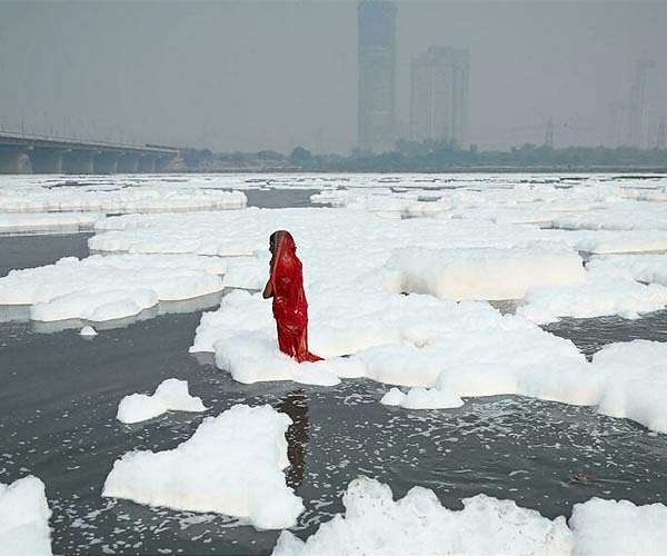 Toxic foam covers India's sacred Yamuna river