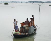 Mass exodus from Indian 'river of sorrow'
