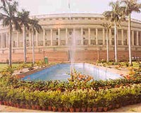 Indian govt faces uncertain future as confidence vote looms