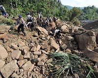 In corruption-plagued Indonesia, few hope for quake relief