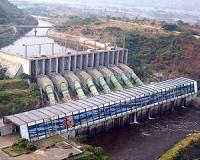 Global electricity production vulnerable to climate and water resource change